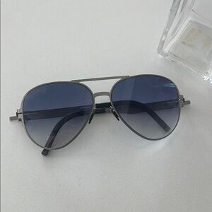 Stylish Black Aviator Sunglasses